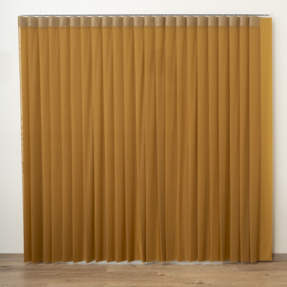 Juostinės Užuolaidos Diena Naktis, BR24