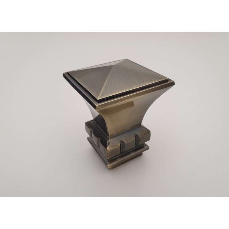 Antikinės bronzos 25mm Verona antgalis