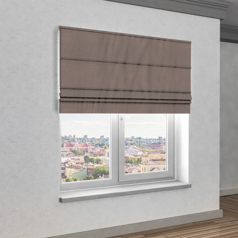 Naktinės romanetės, rudo atspalvio 