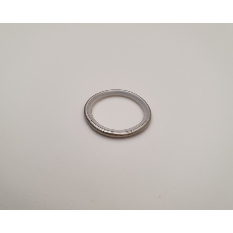 Matinio sidabro 25mm Žiedelis su plastiku