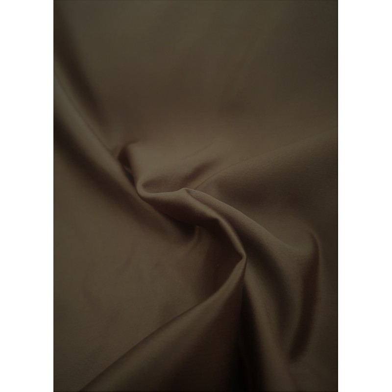 Naktinės romanetės, rudo atspalvio 