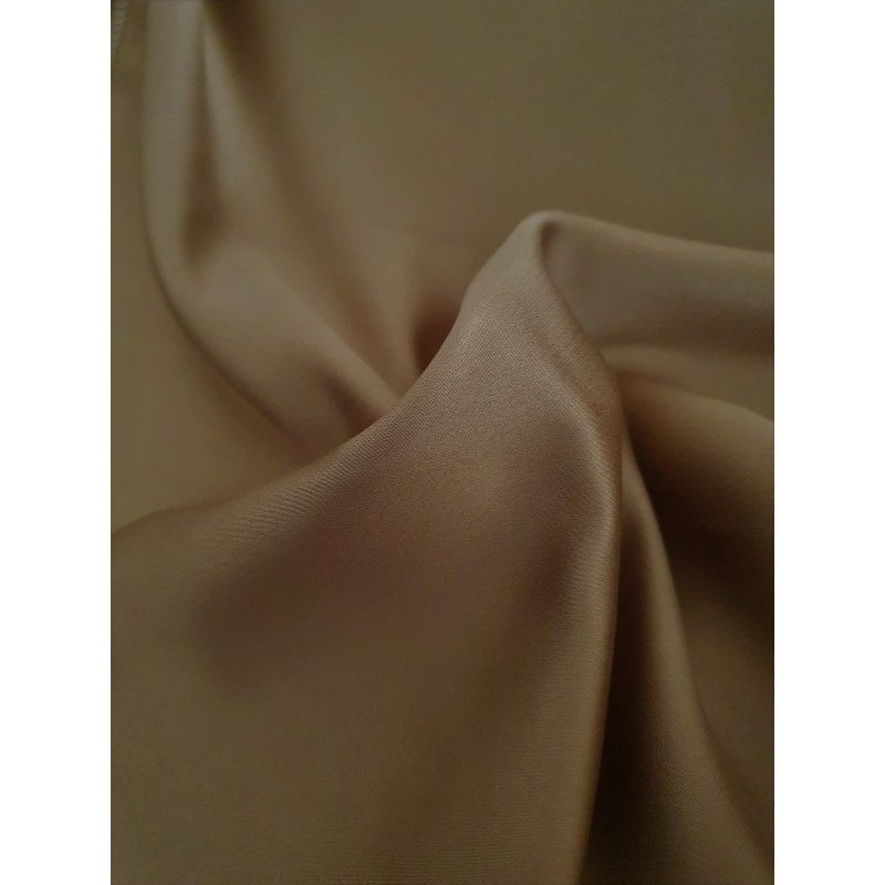 Naktinės romanetės, rudo atspalvio 