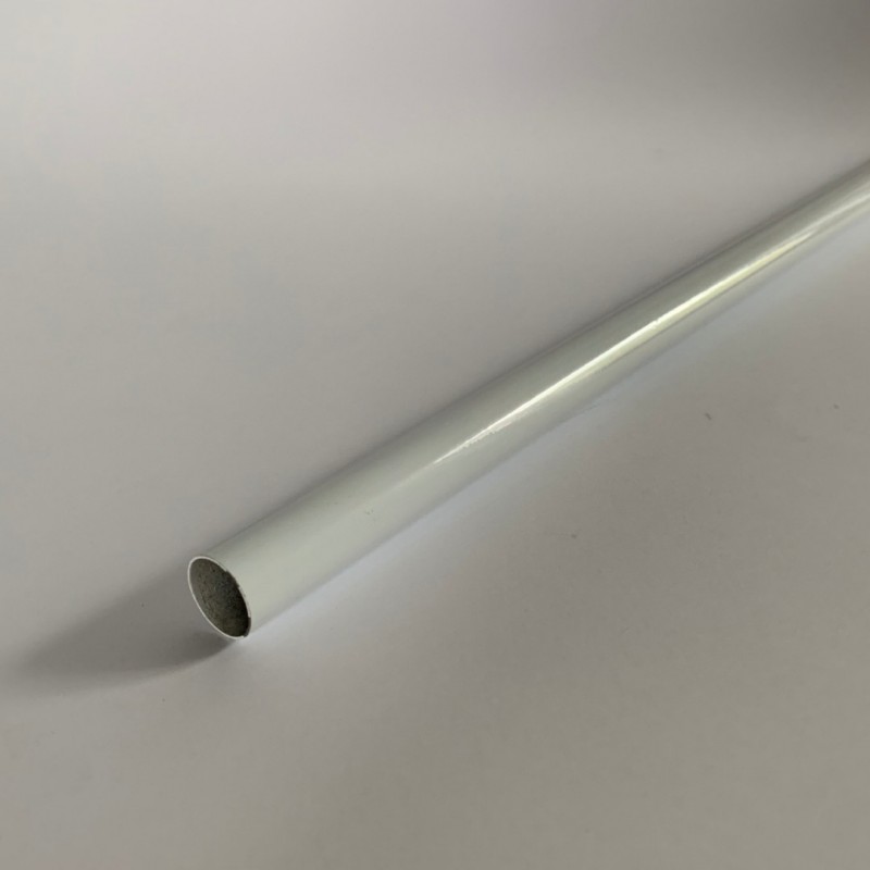 Baltas karnizas apvalus