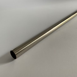 Blizgaus chromo spalvos apvalus karnizas