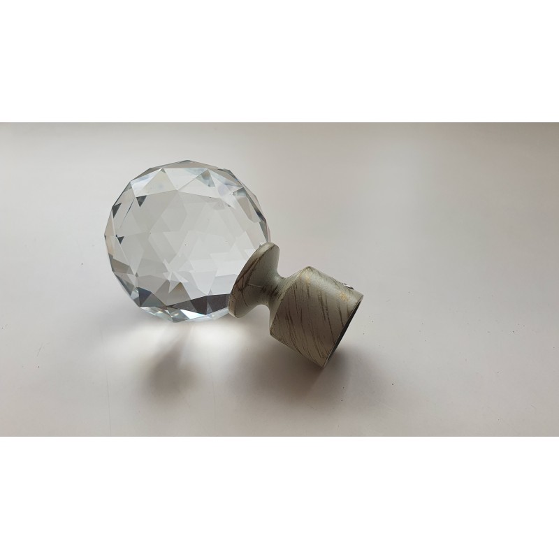 Balto aukso 19mm Crystal oval antgalis