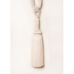 Balto atspalvio viengubas parišimas