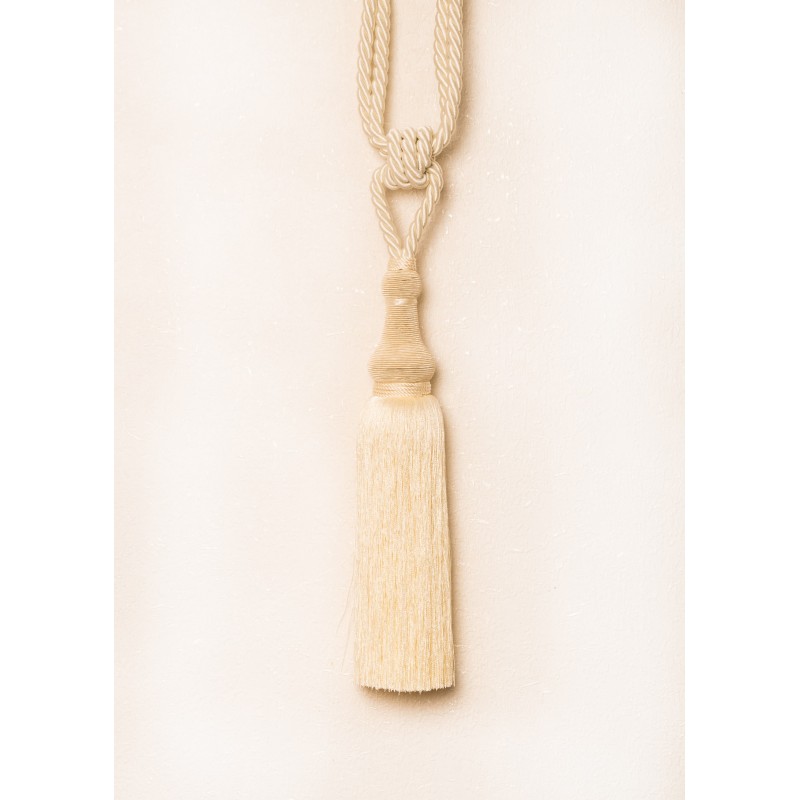 Smėlio atspalvio viengubas parišimas