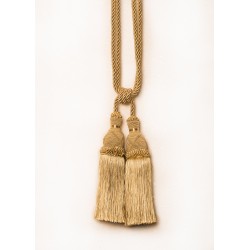 Geltono atspalvio viengubas parišimas