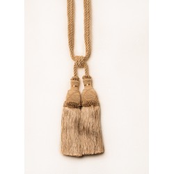 Smėlio atspalvio viengubas parišimas