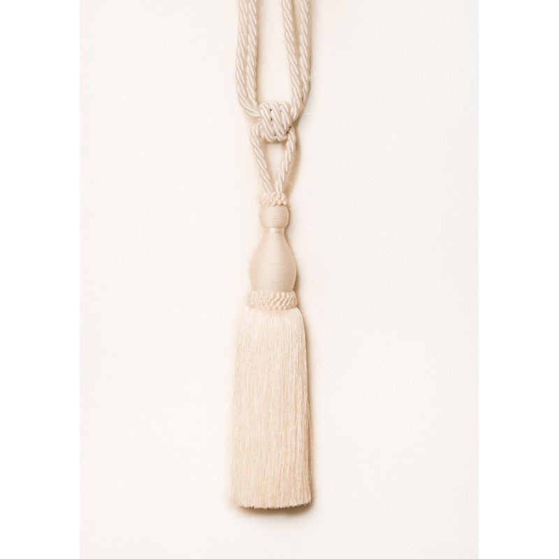 Balto atspalvio viengubas parišimas