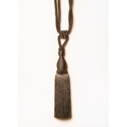 Juodo atspalvio viengubas parišimas