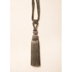 Pilko atspalvio viengubas parišimas