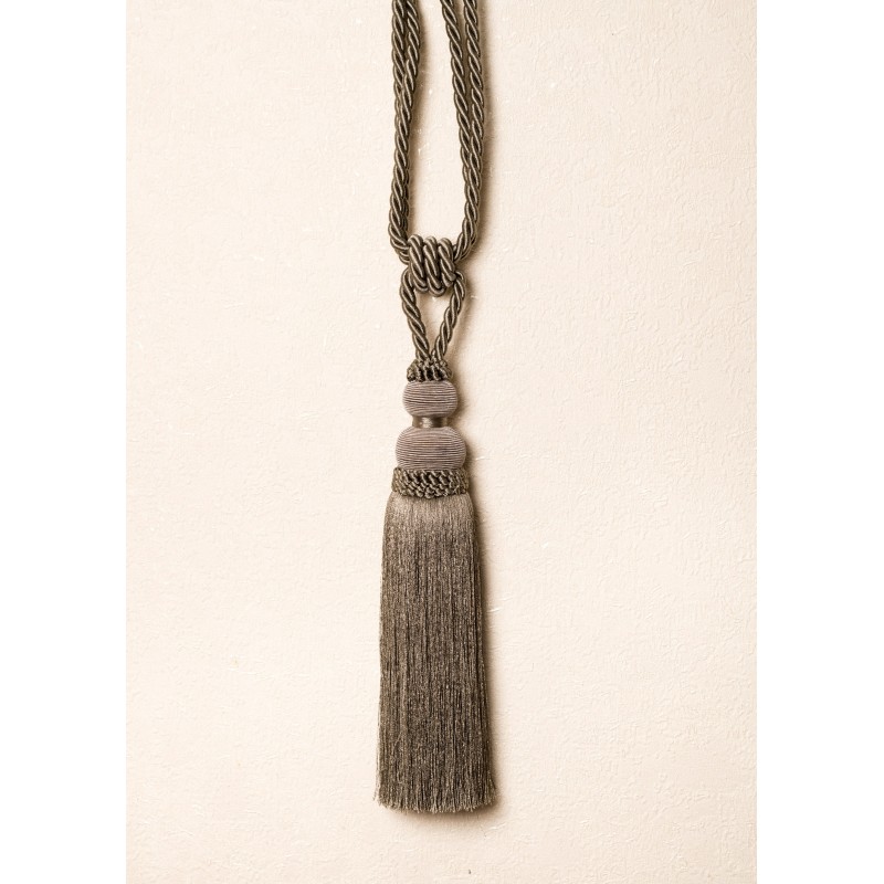 Pilko atspalvio viengubas parišimas