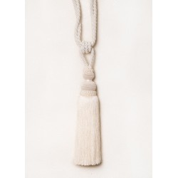 Balto atspalvio viengubas parišimas