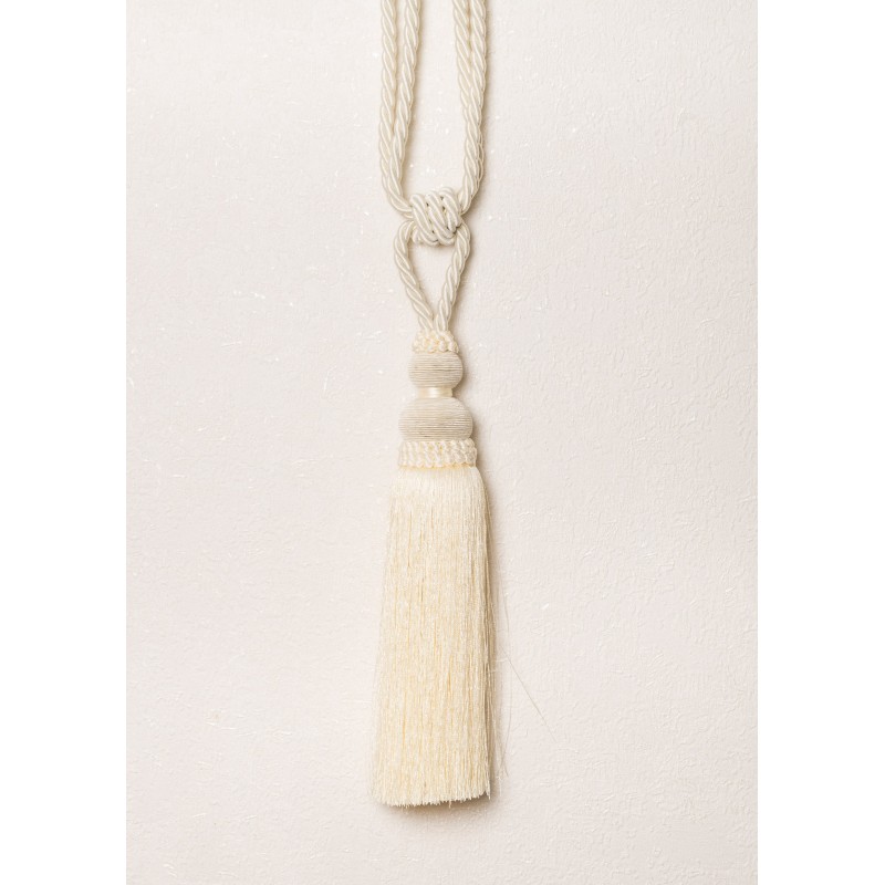 Balto atspalvio viengubas parišimas