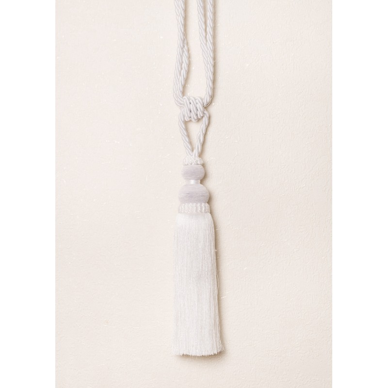 Balto atspalvio viengubas parišimas